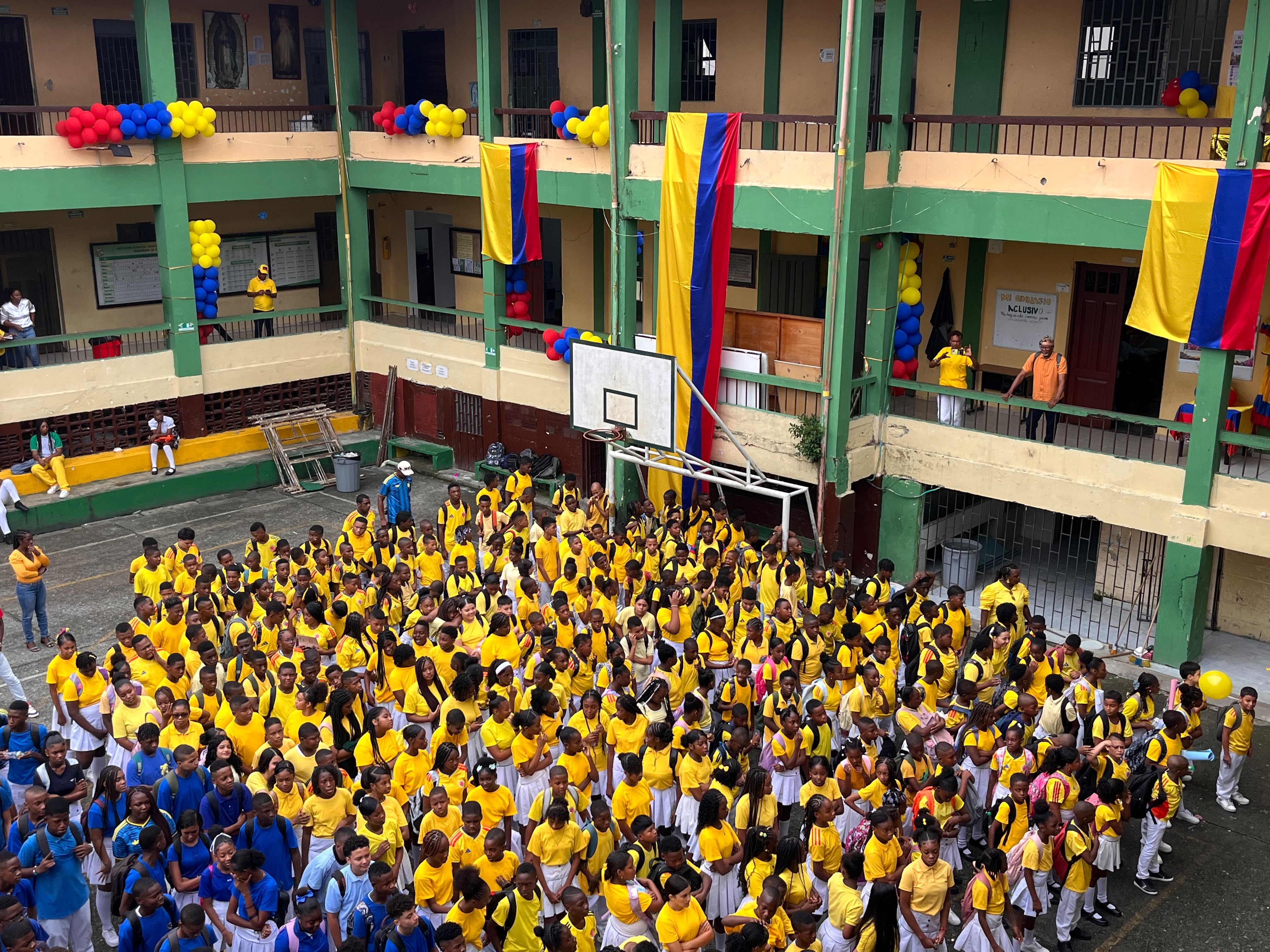 Estudiantes de la I.E. Gimnasio de Quibdó rinden homenaje a la Independencia de Colombia
